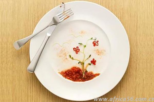 非洲吃飯留一點 非洲吃飯要剩飯