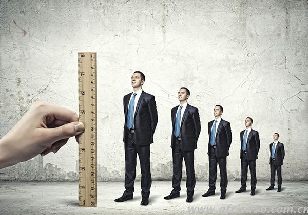 視地區(qū)和船公司，收費(fèi)標(biāo)準(zhǔn)不一，以實(shí)際收費(fèi)為準(zhǔn)