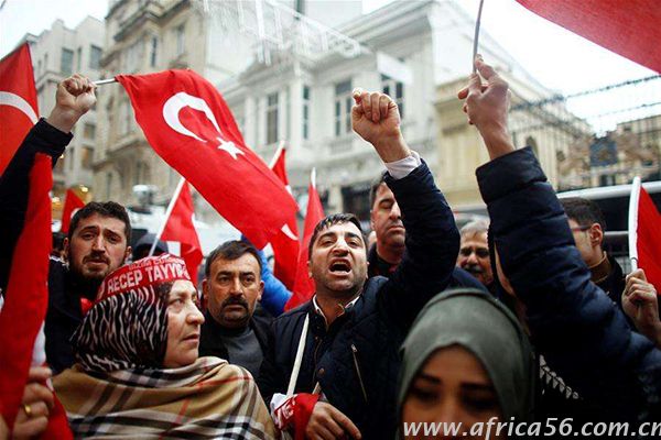 各國(guó)的碼頭工人，你們真的不累嗎？_旭洲物流