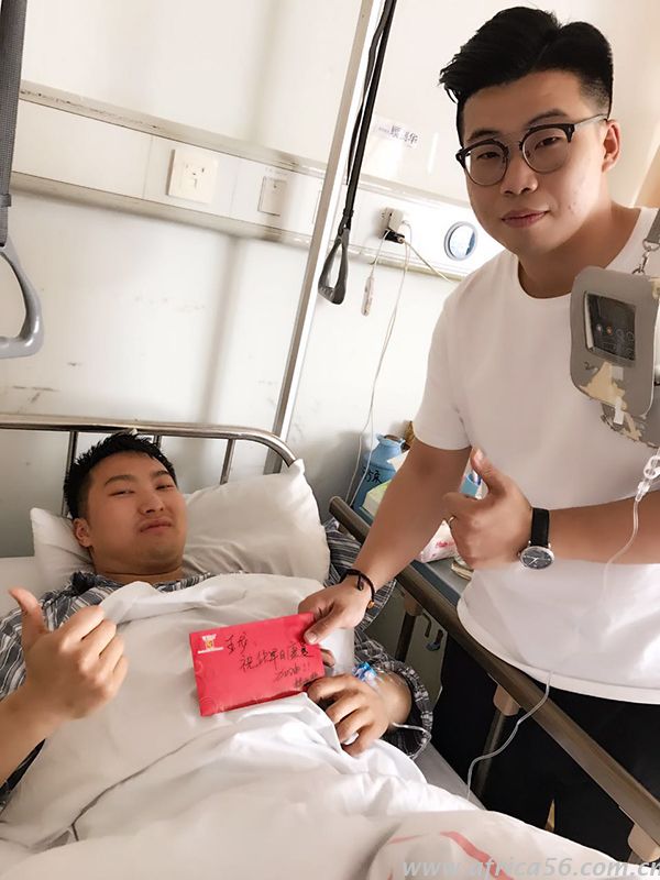 暖心探望住院員工，展現(xiàn)旭洲關(guān)懷