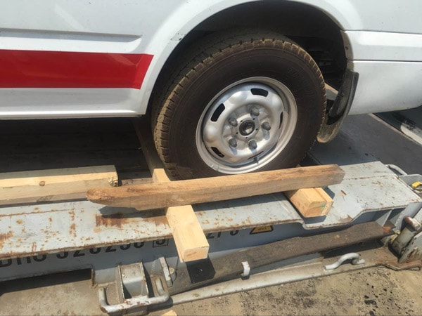 旭洲物流救護車出口非洲案例_非洲海運_國際貨運代理