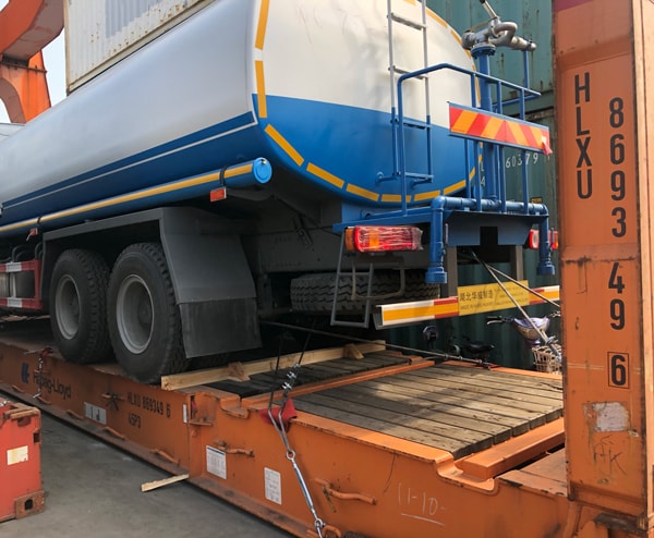灑水車出口流程_車輛出口_非洲海運_旭洲物流