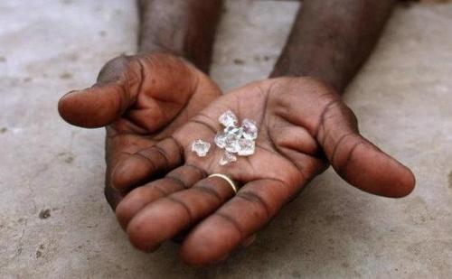 津巴布韋礦產(chǎn)業(yè)近況_非洲海運(yùn)_旭洲物流