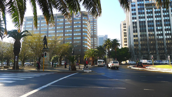 肯尼亞玻璃依賴進口_非洲物流_上海旭洲 肯尼亞玻璃依賴進口_非洲物流_上海旭洲